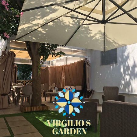 卡斯特拉玛雷帝斯达比亚Virgilio'S Garden住宿加早餐旅馆 外观 照片