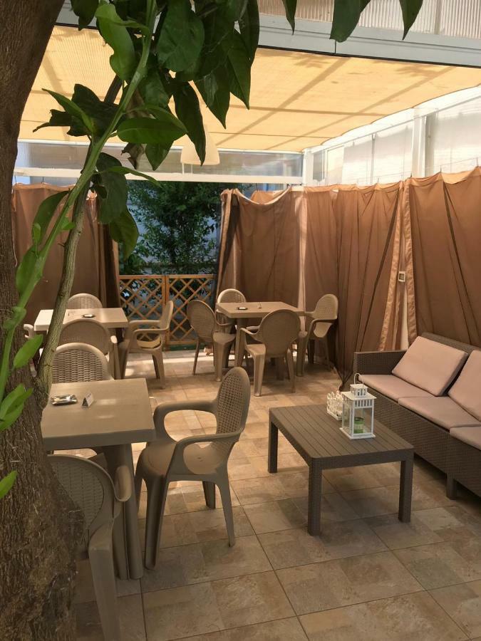 卡斯特拉玛雷帝斯达比亚Virgilio'S Garden住宿加早餐旅馆 外观 照片