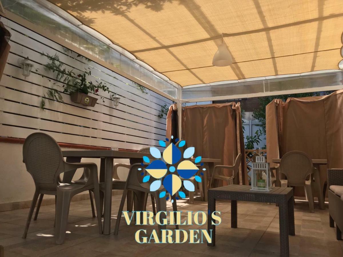 卡斯特拉玛雷帝斯达比亚Virgilio'S Garden住宿加早餐旅馆 外观 照片