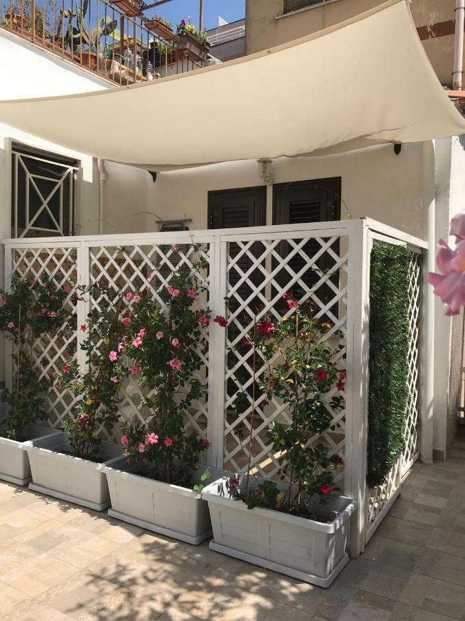 卡斯特拉玛雷帝斯达比亚Virgilio'S Garden住宿加早餐旅馆 外观 照片